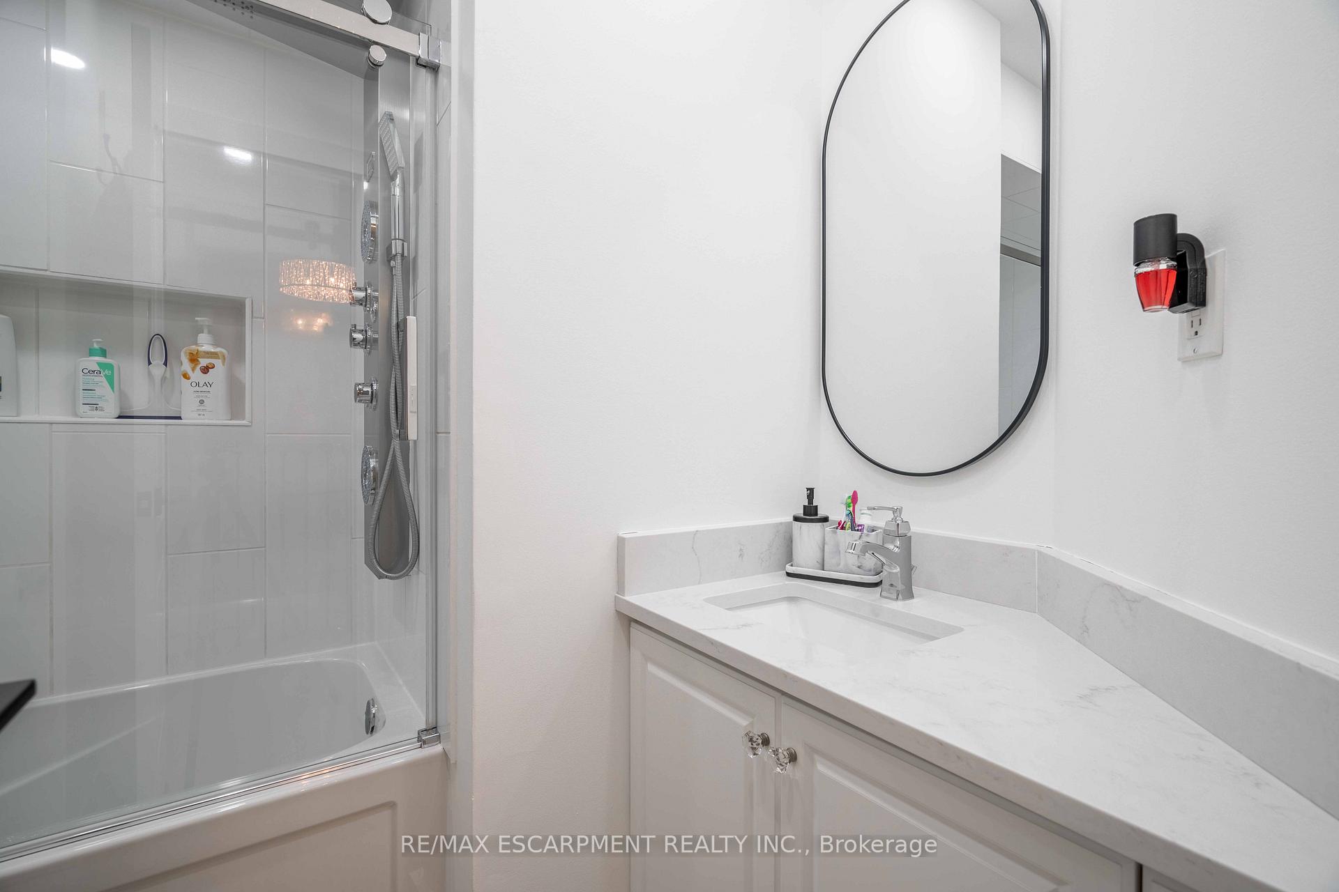 Photo 26 of 35 Quincy Court, Hamilton, Quinndale — HOMEH