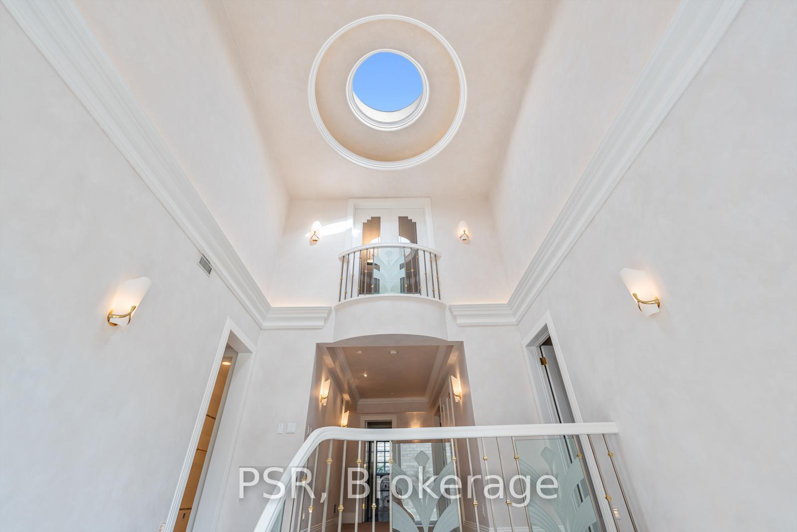 Photo 13 of 37 Strathearn Road, Toronto, Humewood-Cedarvale — HOMEH