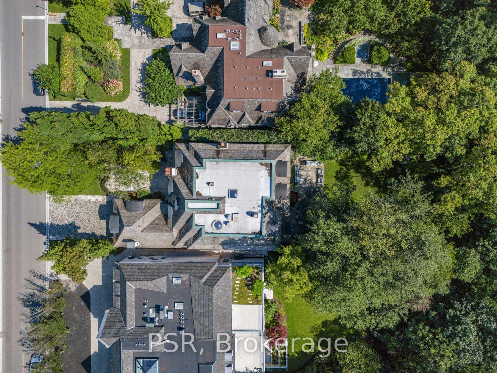 Photo 35 of 37 Strathearn Road, Toronto, Humewood-Cedarvale — HOMEH