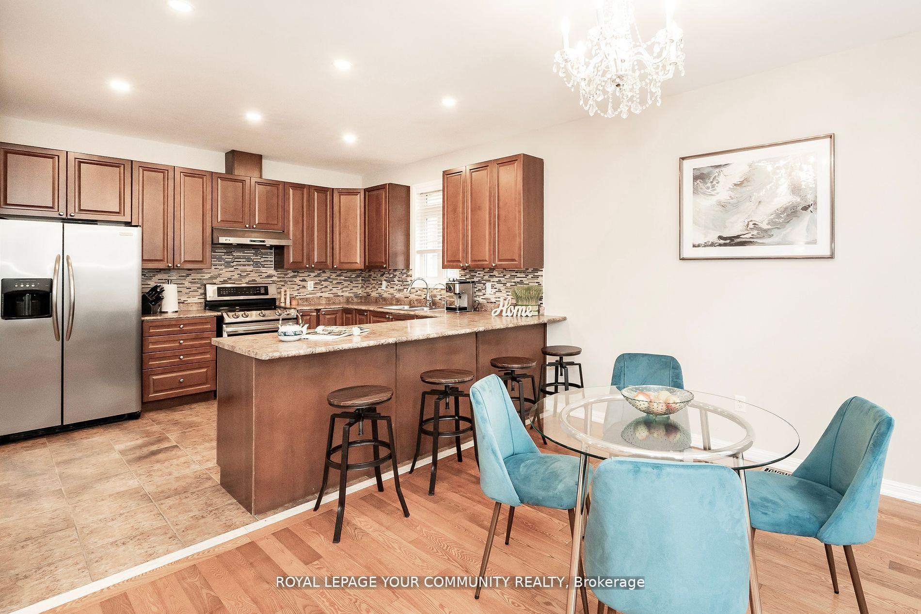 Photo 17 of 116 Winchester Terrace, Barrie, Innis-Shore — HOMEH