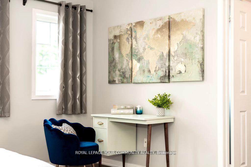 Photo 15 of 116 Winchester Terrace, Barrie, Innis-Shore — HOMEH