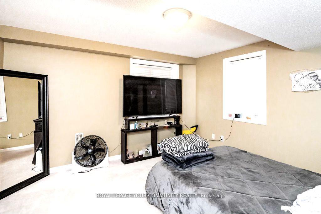 Photo 23 of 116 Winchester Terrace, Barrie, Innis-Shore — HOMEH