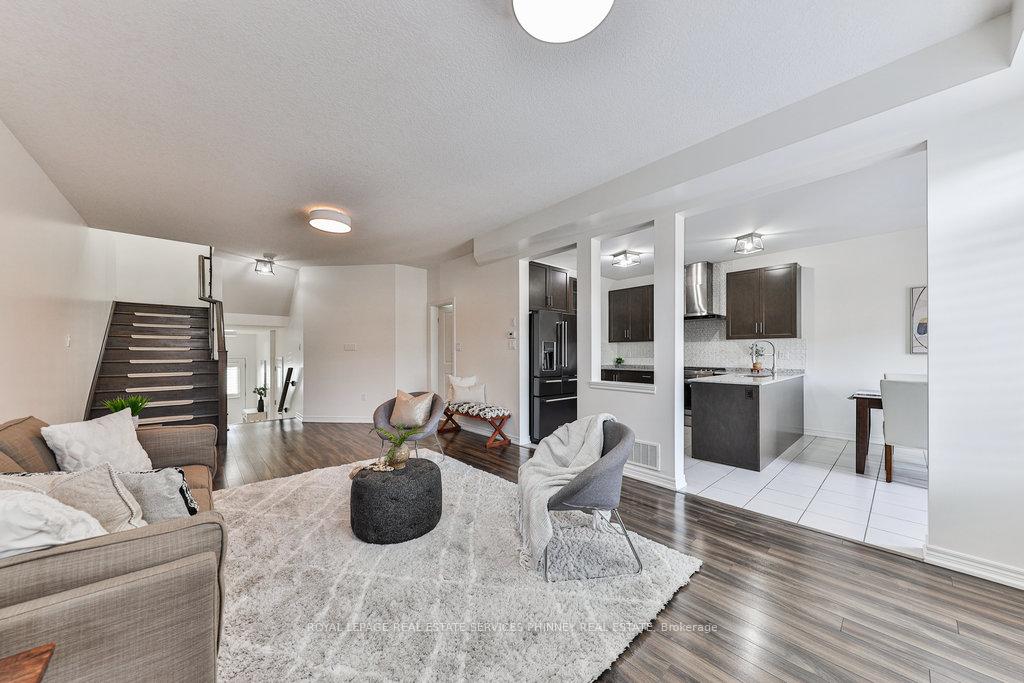 Photo 3 of 20 Cutts Crescent, Hamilton, Binbrook — HOMEH