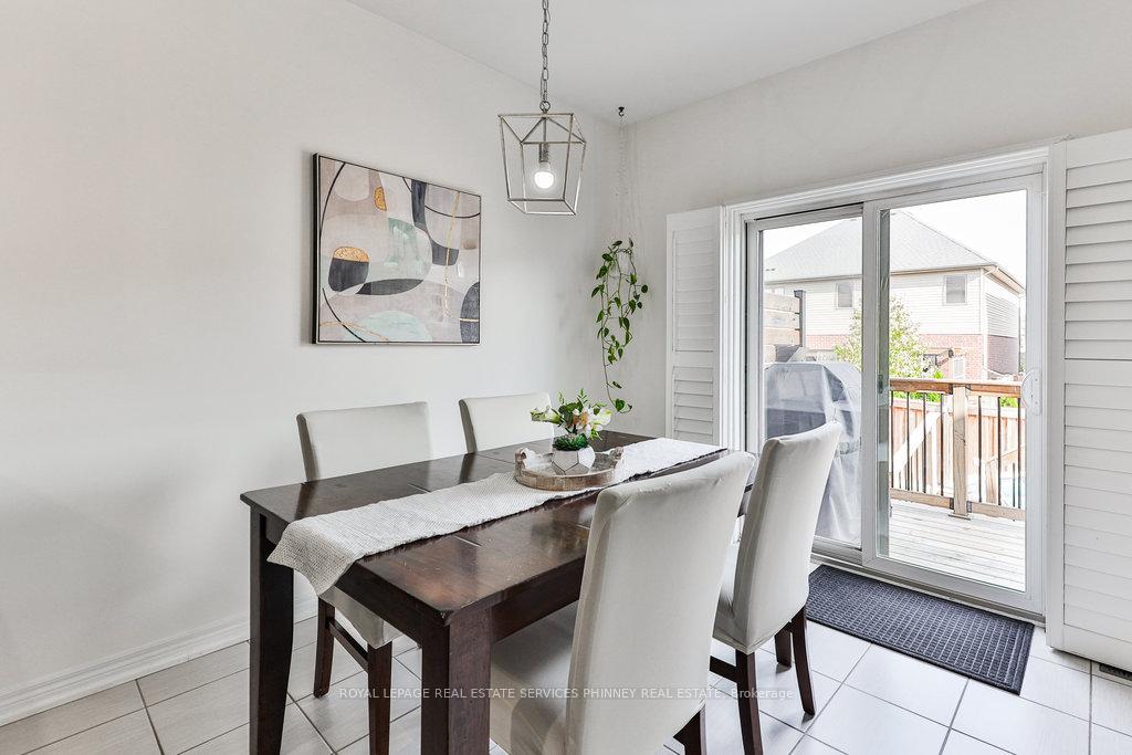Photo 10 of 20 Cutts Crescent, Hamilton, Binbrook — HOMEH