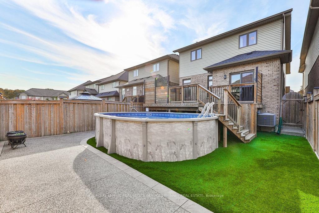 Photo 19 of 20 Cutts Crescent, Hamilton, Binbrook — HOMEH