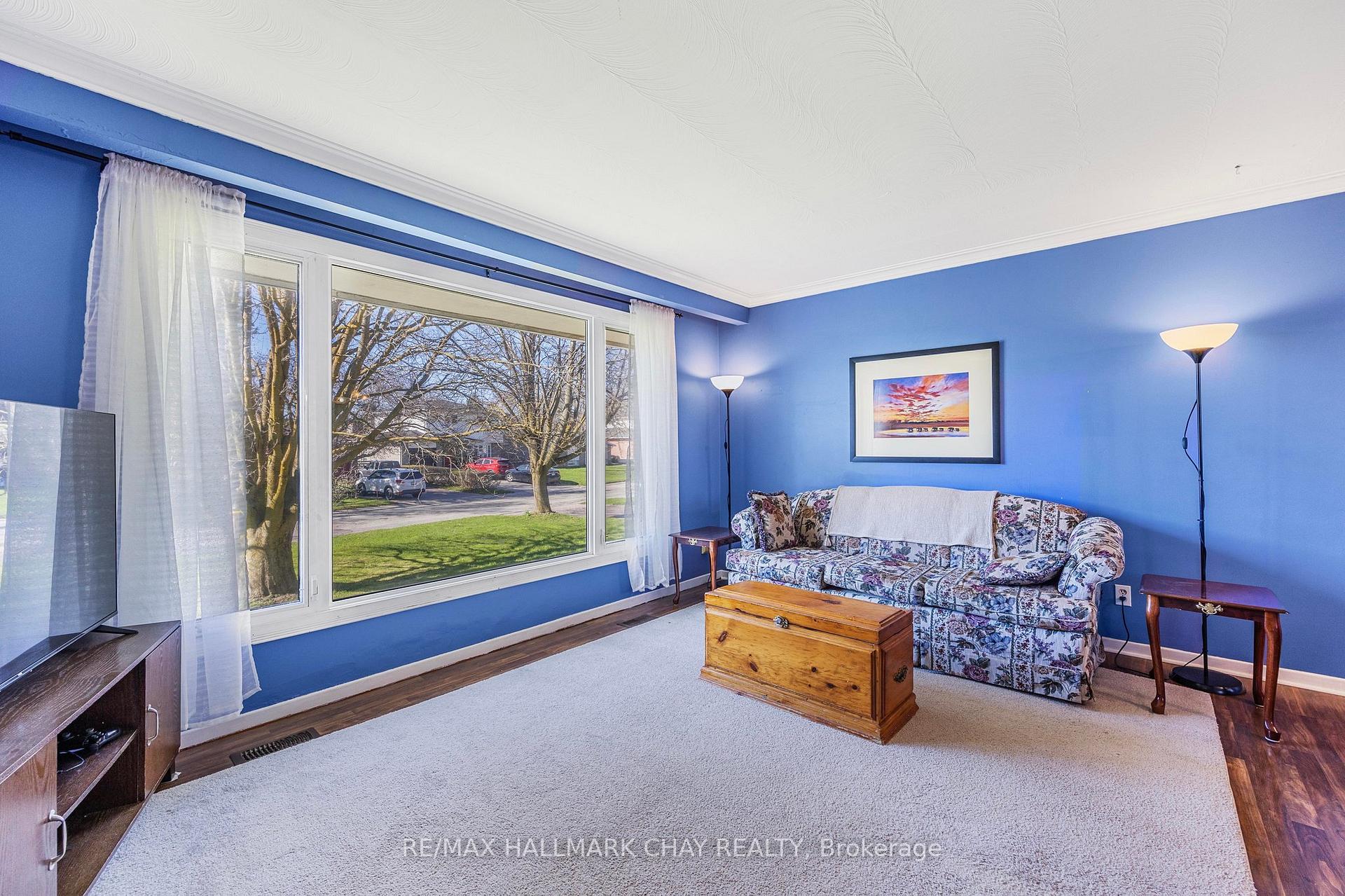 Photo 3 of 30 Dillane Street E, New Tecumseth, Tottenham — HOMEH