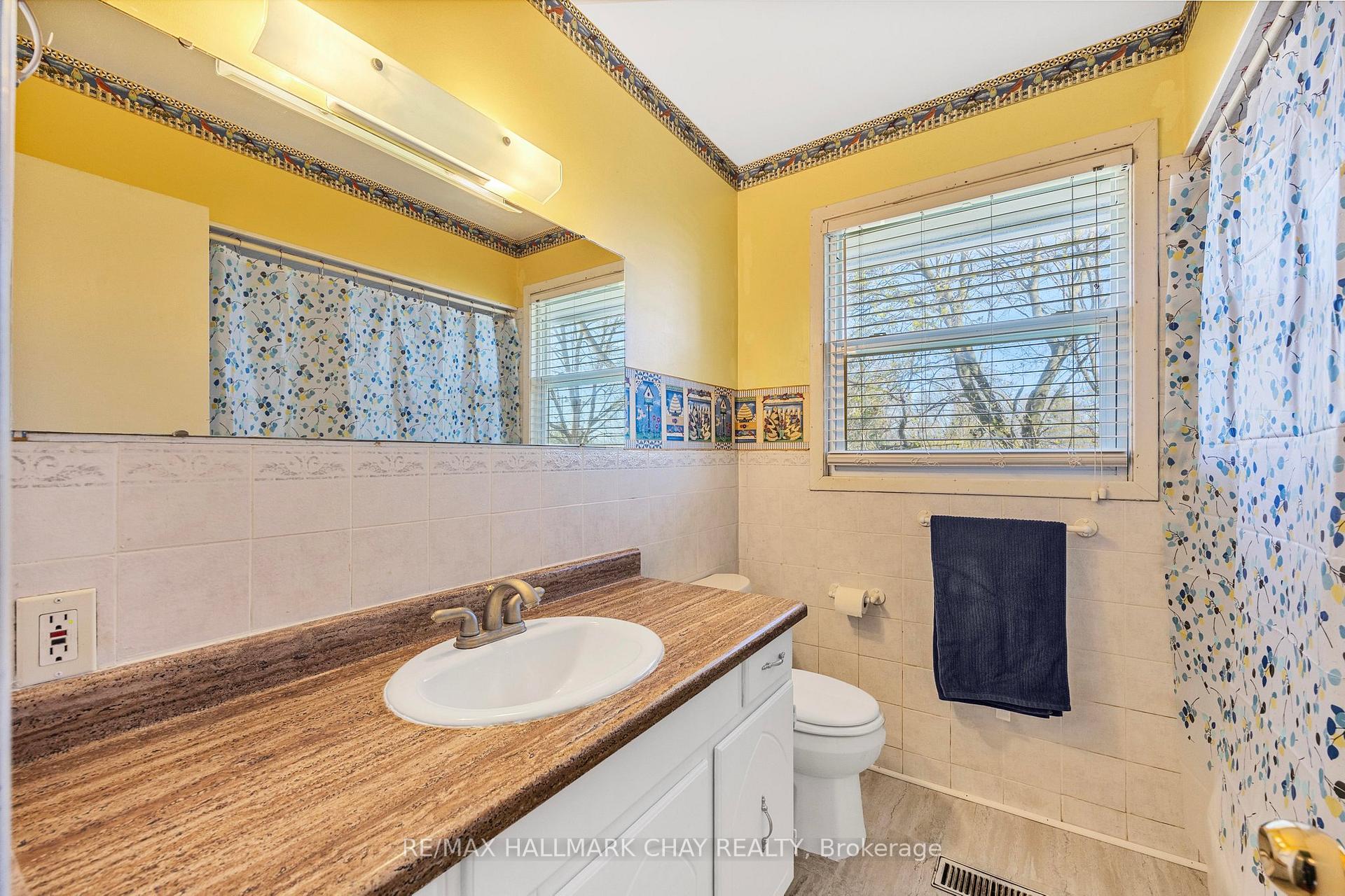 Photo 17 of 30 Dillane Street E, New Tecumseth, Tottenham — HOMEH