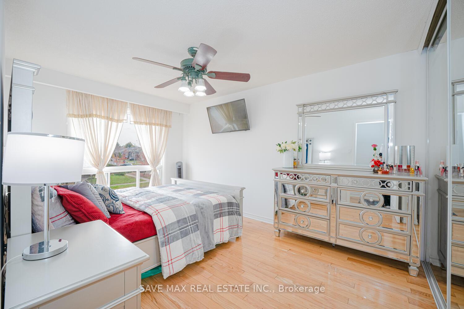 Photo 24 of 55 Crosswood Lane, Brampton, Brampton North — HOMEH