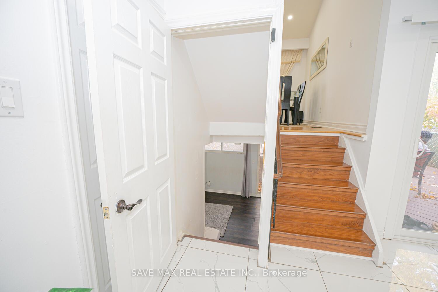 Photo 30 of 55 Crosswood Lane, Brampton, Brampton North — HOMEH