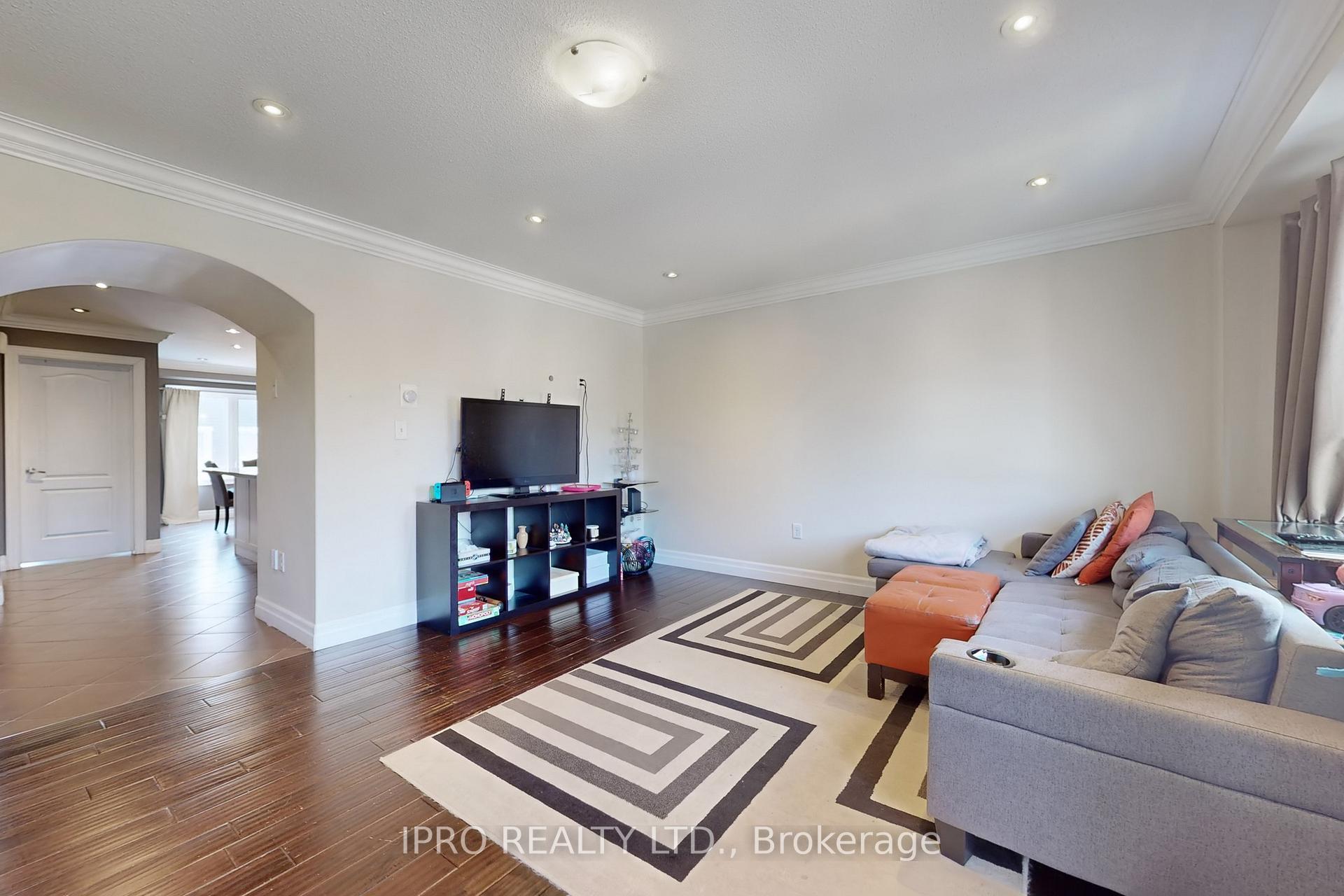 Photo 6 of 41 Bevington Road, Brampton, Northwest Brampton — HOMEH