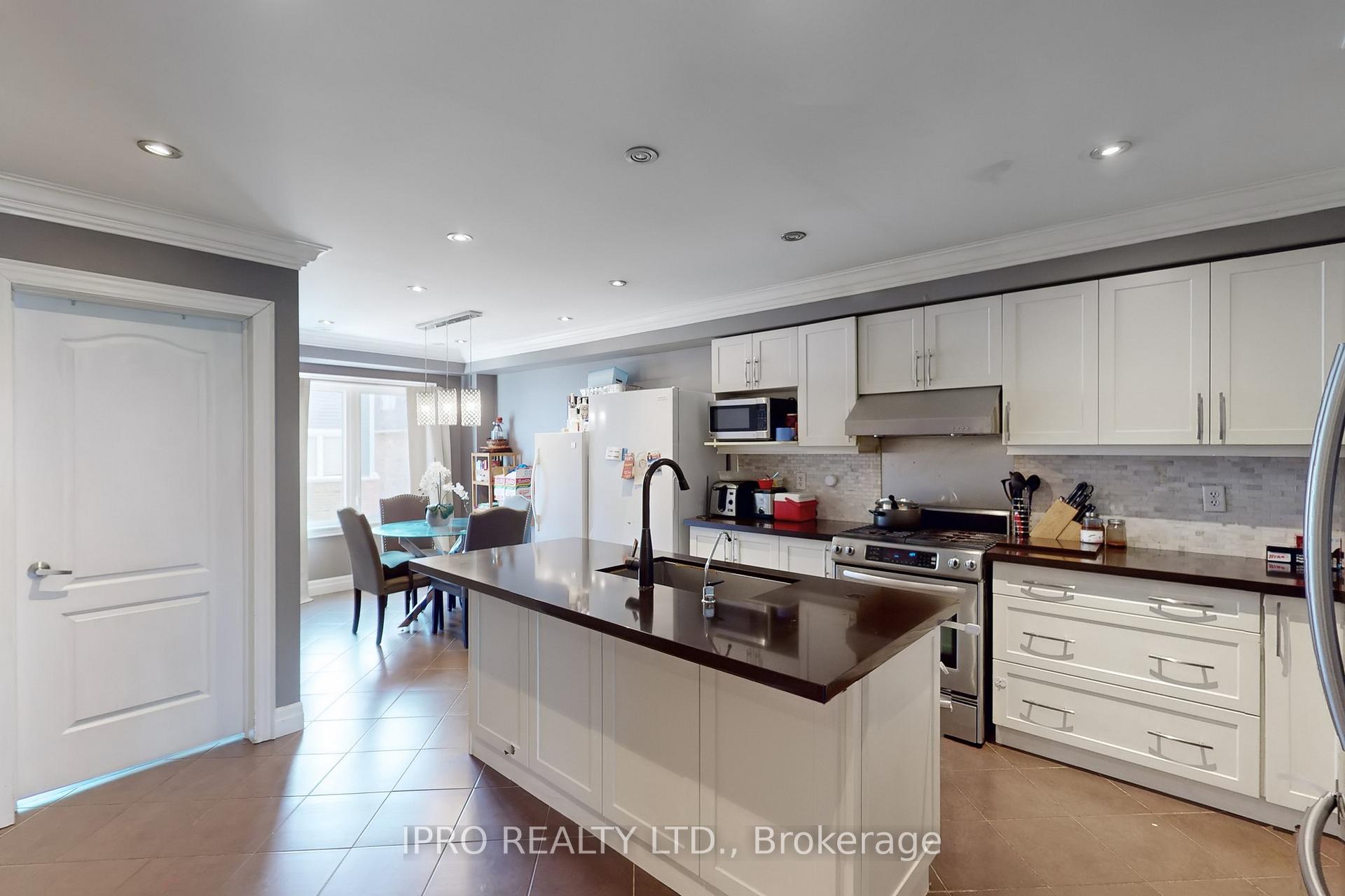 Photo 11 of 41 Bevington Road, Brampton, Northwest Brampton — HOMEH