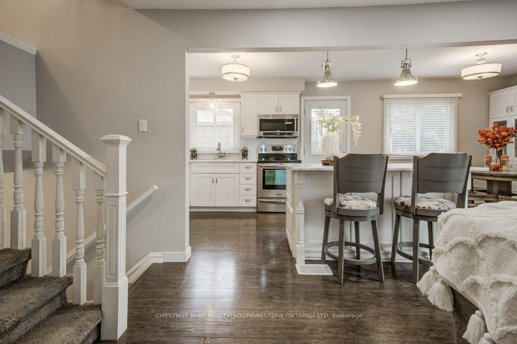 Photo 8 of 48 Hickson Drive, Kitchener — HOMEH