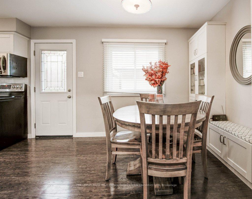 Photo 14 of 48 Hickson Drive, Kitchener — HOMEH