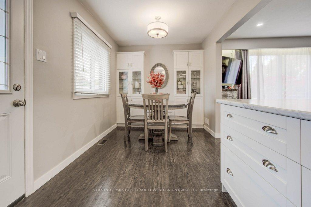 Photo 9 of 48 Hickson Drive, Kitchener — HOMEH