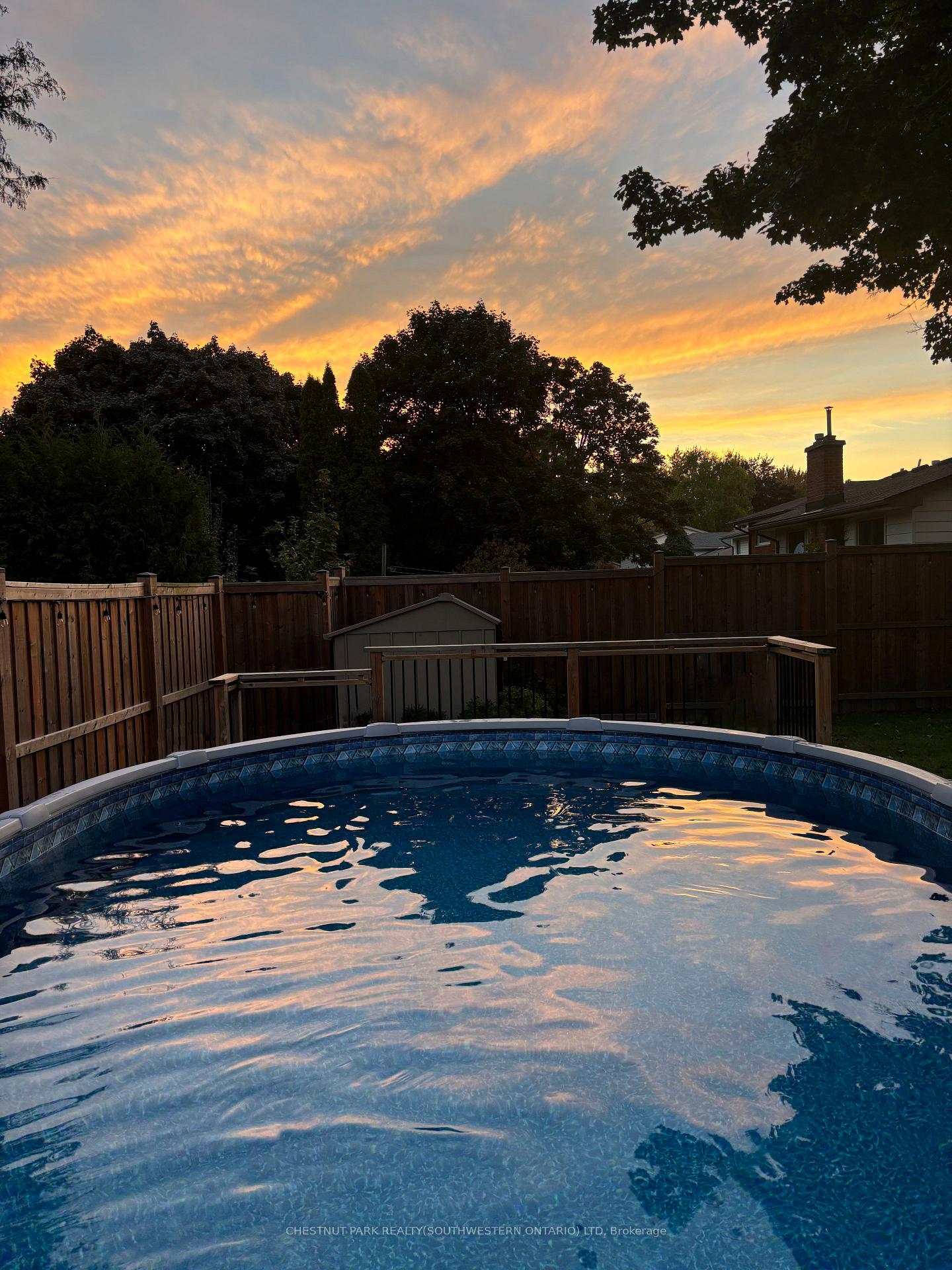 Photo 36 of 48 Hickson Drive, Kitchener — HOMEH