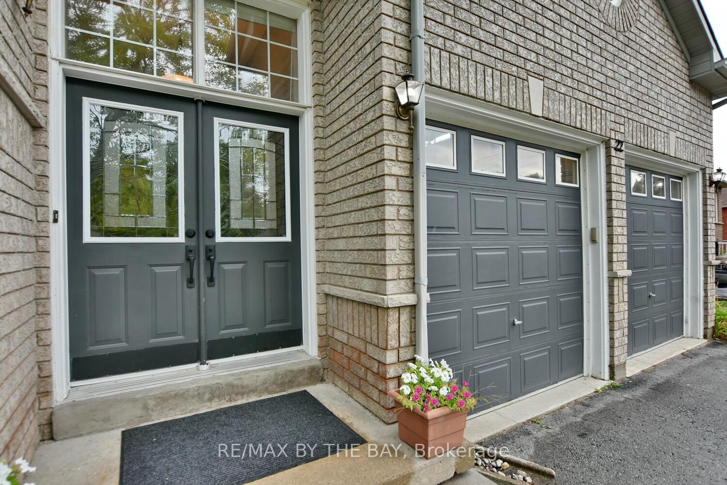 Photo 7 of 22 Silversands Crescent, Wasaga Beach — HOMEH