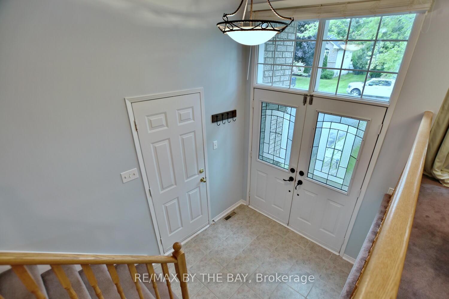 Photo 9 of 22 Silversands Crescent, Wasaga Beach — HOMEH