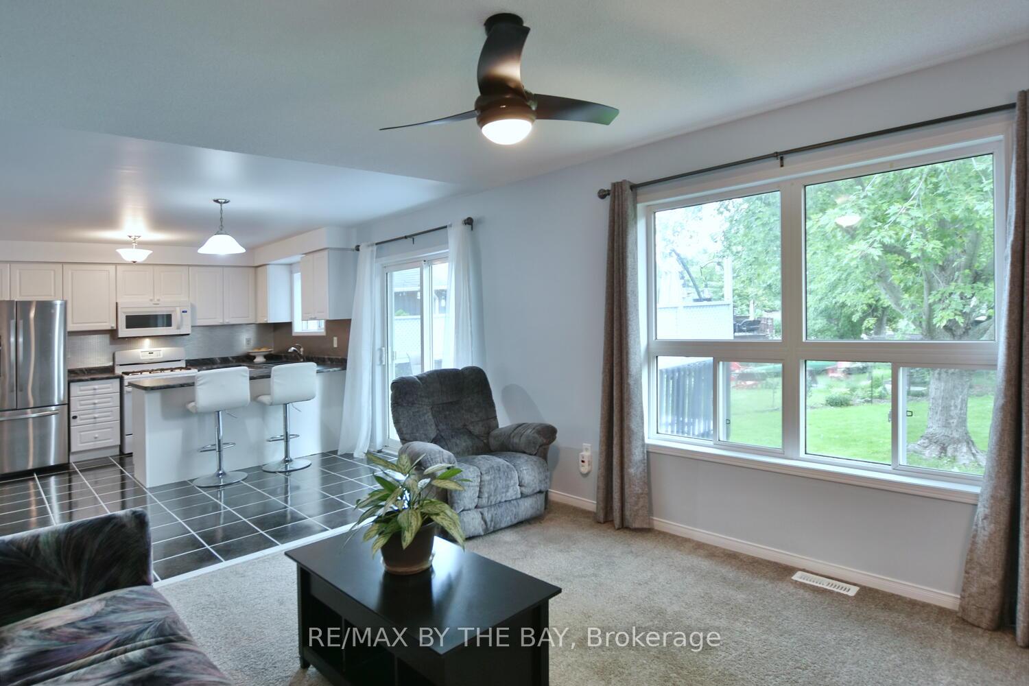 Photo 13 of 22 Silversands Crescent, Wasaga Beach — HOMEH