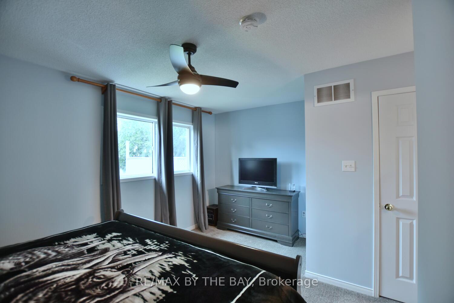 Photo 23 of 22 Silversands Crescent, Wasaga Beach — HOMEH