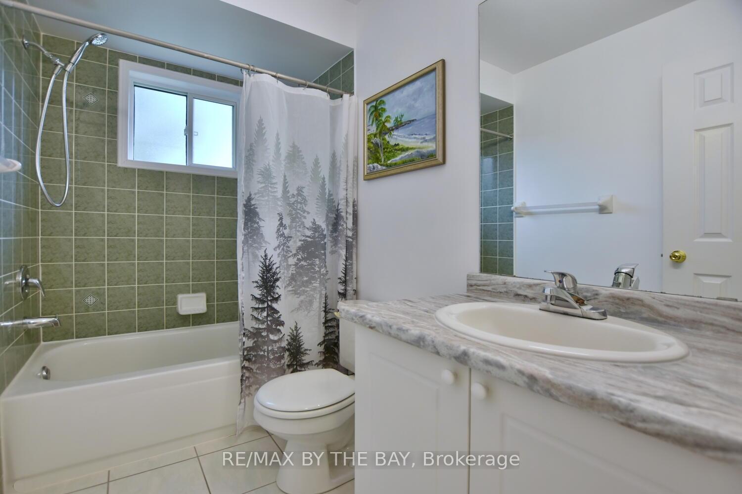 Photo 15 of 22 Silversands Crescent, Wasaga Beach — HOMEH