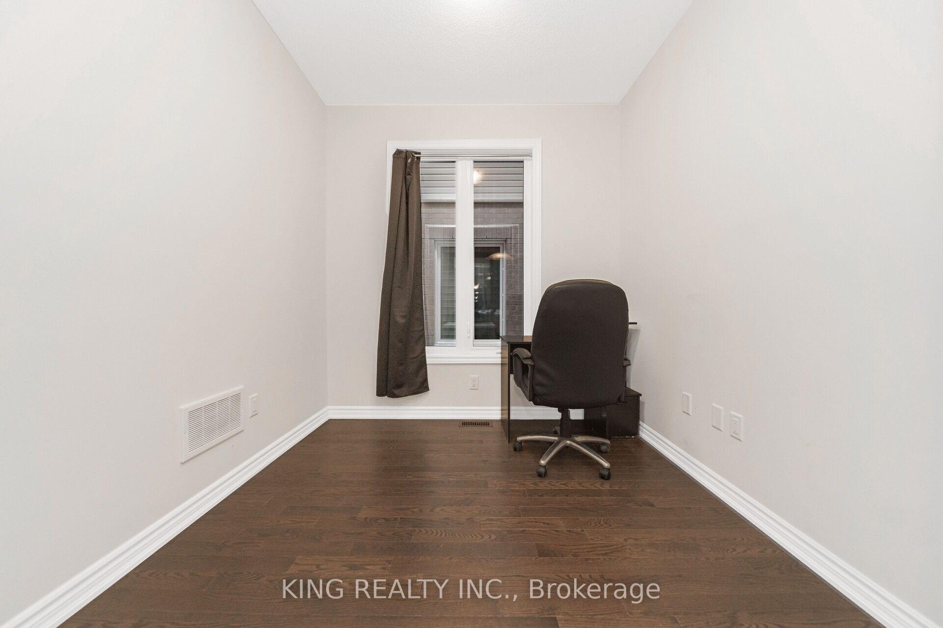 Photo 9 of 52 Gemini Drive, Barrie, Rural Barrie Southeast — HOMEH