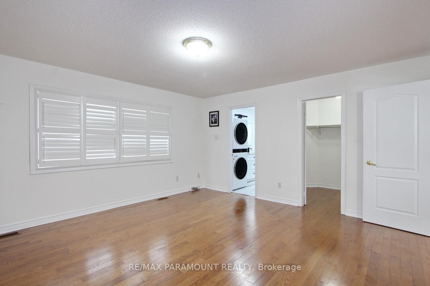 Photo 15 of 21 Frobischer Drive, Brampton, Sandringham-Wellington — HOMEH