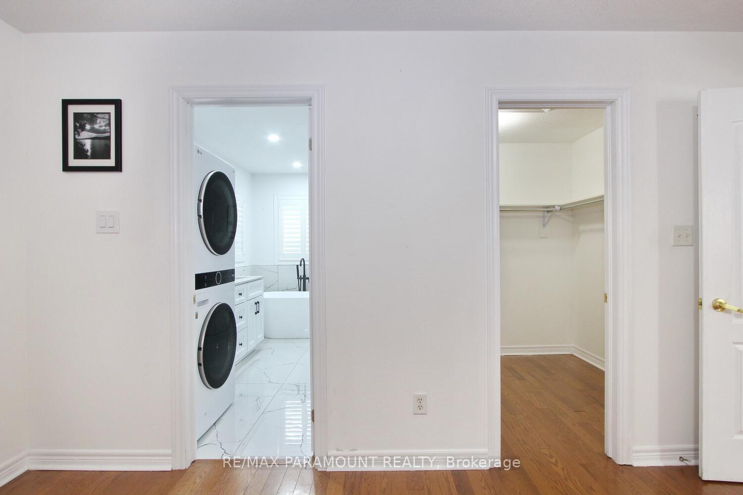 Photo 19 of 21 Frobischer Drive, Brampton, Sandringham-Wellington — HOMEH