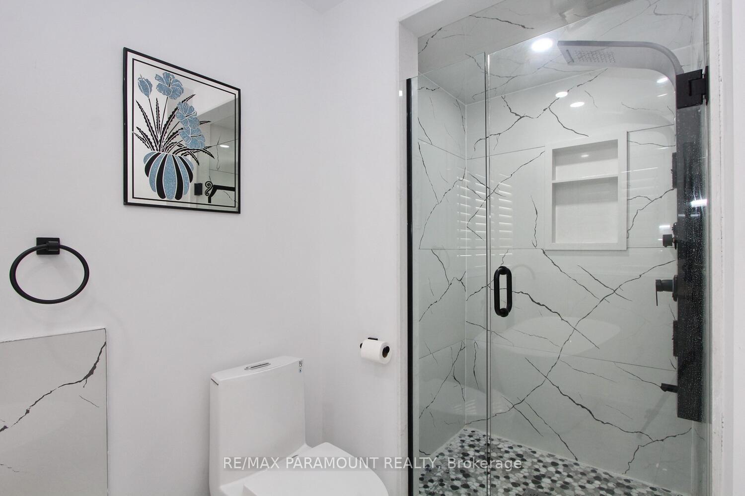 Photo 28 of 21 Frobischer Drive, Brampton, Sandringham-Wellington — HOMEH