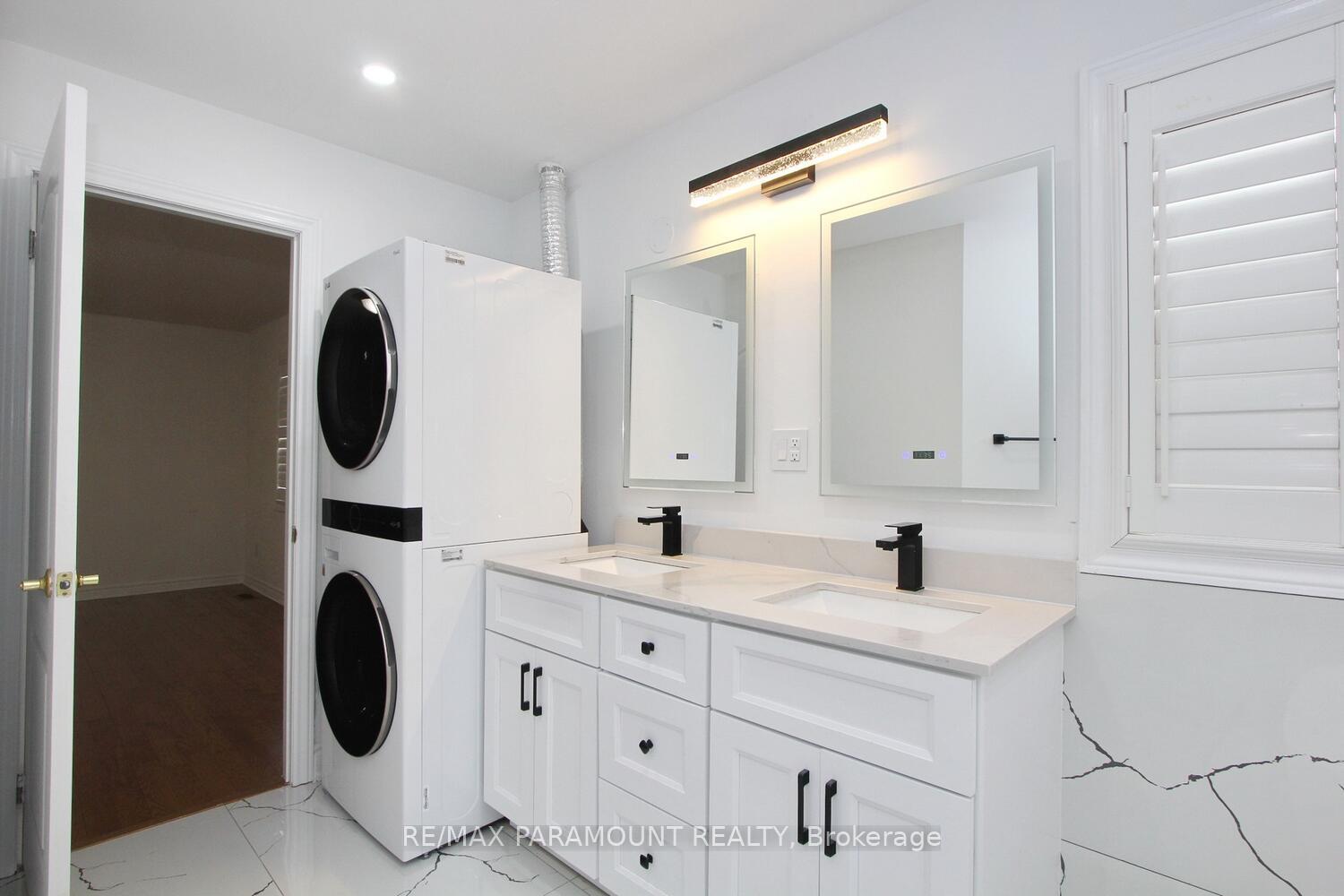 Photo 24 of 21 Frobischer Drive, Brampton, Sandringham-Wellington — HOMEH