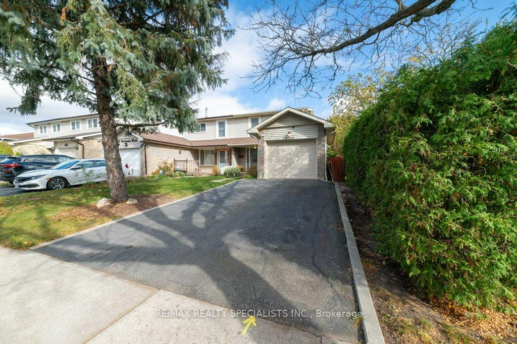 Photo 9 of 2470 Cobbinshaw Circle, Mississauga, Meadowvale — HOMEH