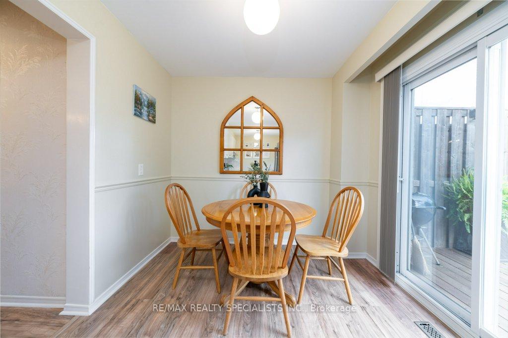 Photo 14 of 2470 Cobbinshaw Circle, Mississauga, Meadowvale — HOMEH