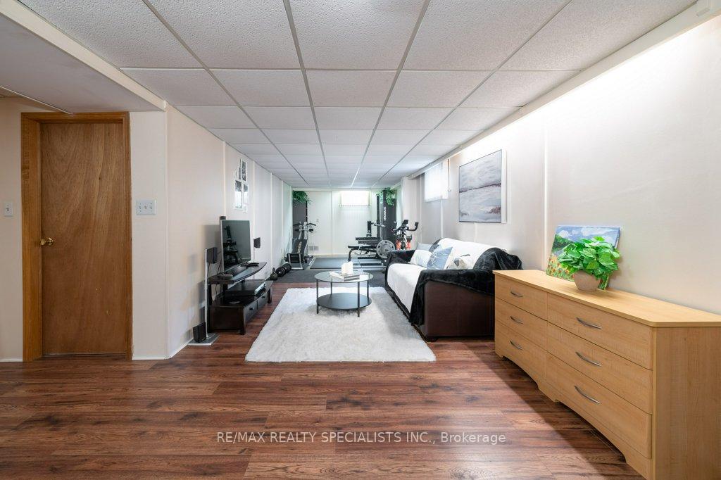 Photo 24 of 2470 Cobbinshaw Circle, Mississauga, Meadowvale — HOMEH