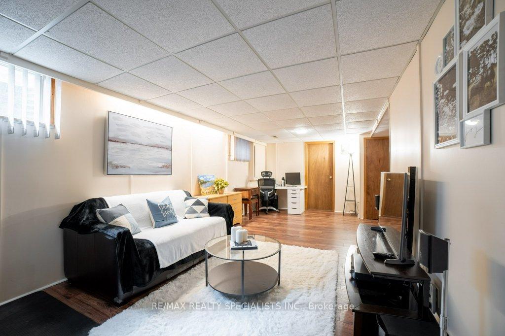 Photo 21 of 2470 Cobbinshaw Circle, Mississauga, Meadowvale — HOMEH