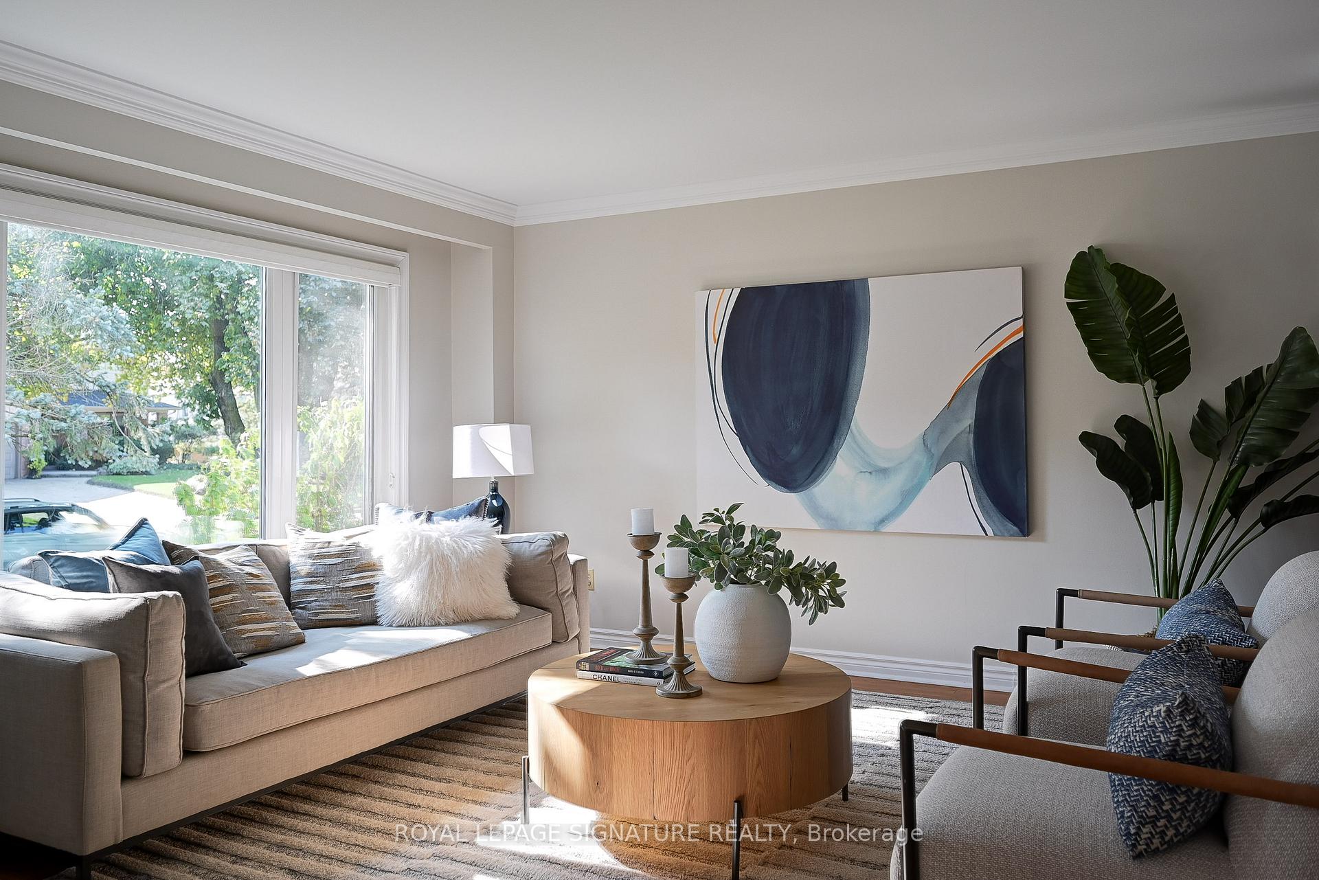 Photo 1 of 26 Oak Lea Circle, Markham, Markham Village — HOMEH