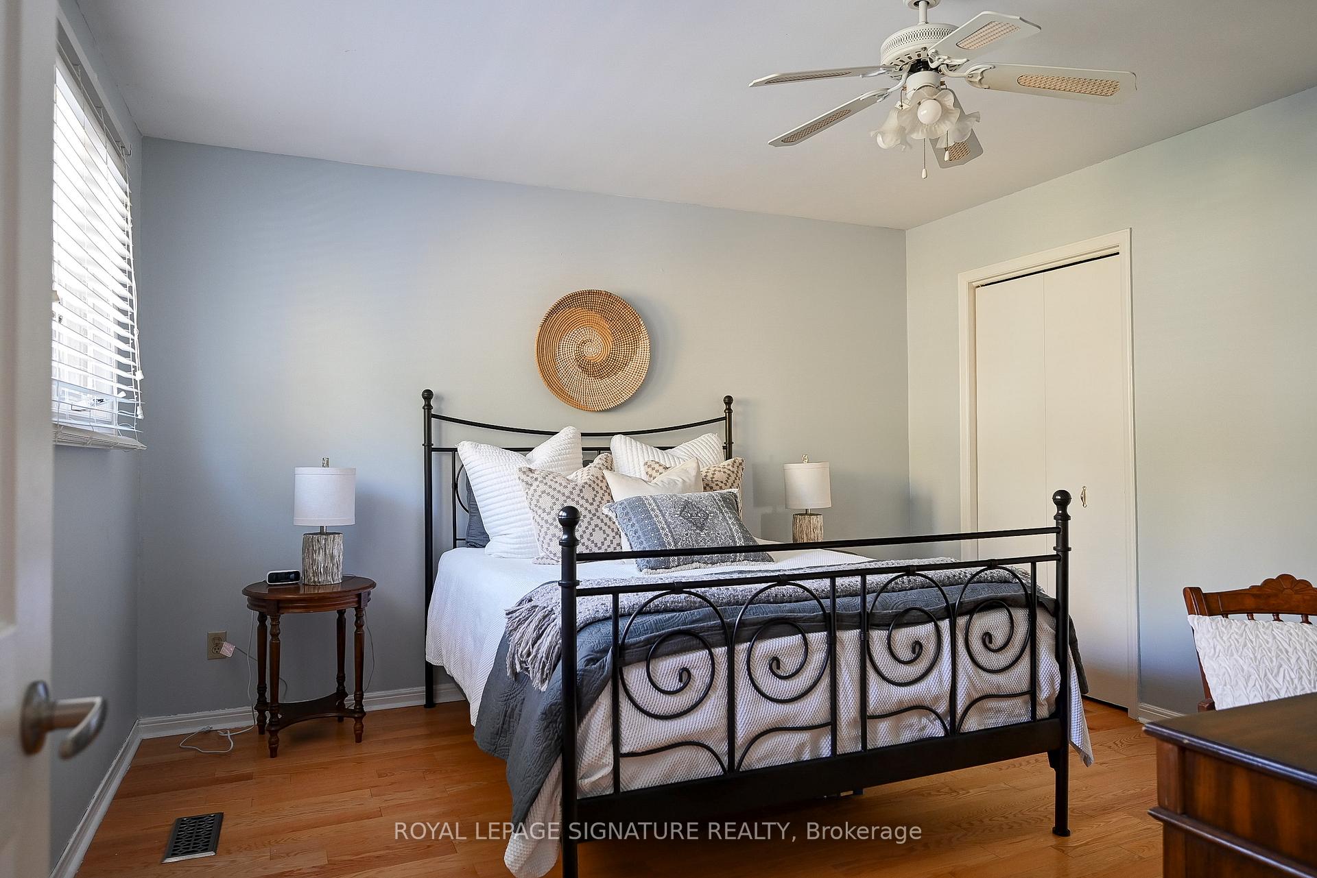 Photo 21 of 26 Oak Lea Circle, Markham, Markham Village — HOMEH
