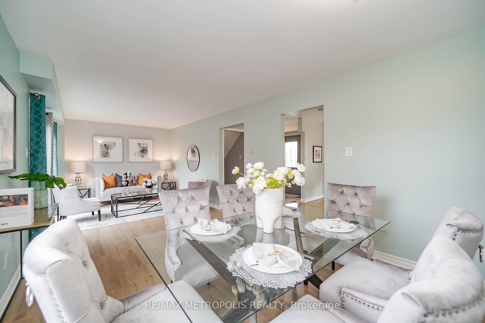 Photo 24 of 306 Lupin Drive, Whitby, Downtown Whitby — HOMEH