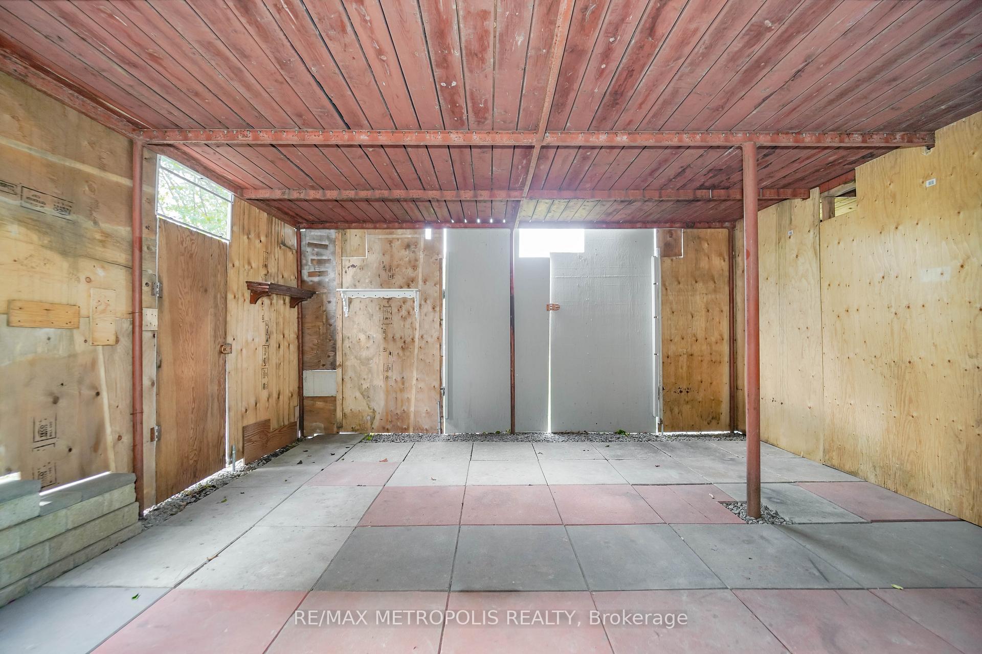 Photo 40 of 306 Lupin Drive, Whitby, Downtown Whitby — HOMEH