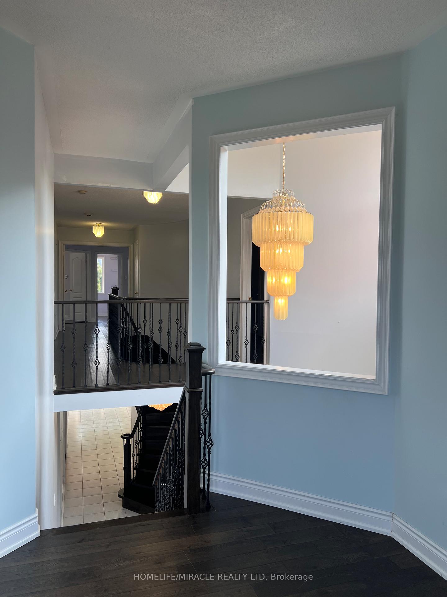 Photo 9 of 245 Fernforest Drive, Brampton, Sandringham-Wellington — HOMEH