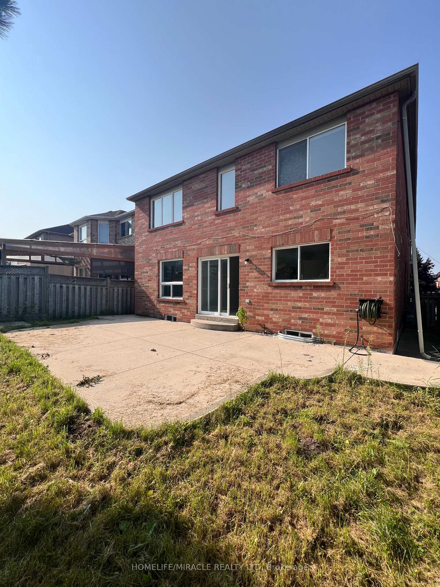 Photo 31 of 245 Fernforest Drive, Brampton, Sandringham-Wellington — HOMEH