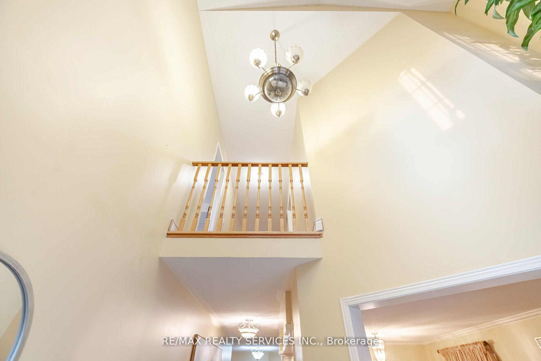 Photo 2 of 38 Sams Crescent, Brampton, Fletcher's Meadow — HOMEH
