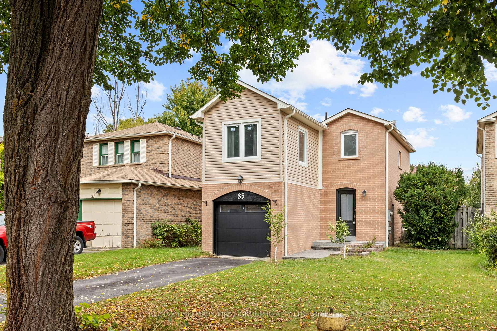 Photo 10 of 35 Radford Drive, Ajax, Central West — HOMEH