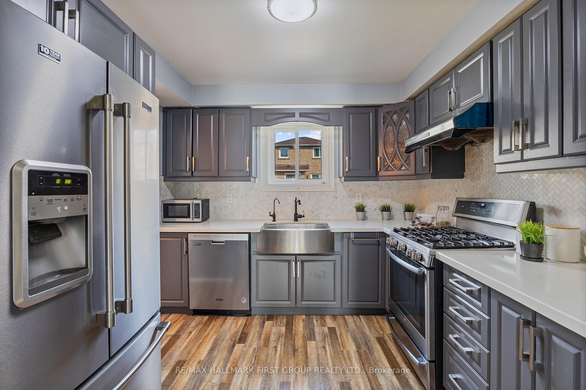 Photo 8 of 35 Radford Drive, Ajax, Central West — HOMEH