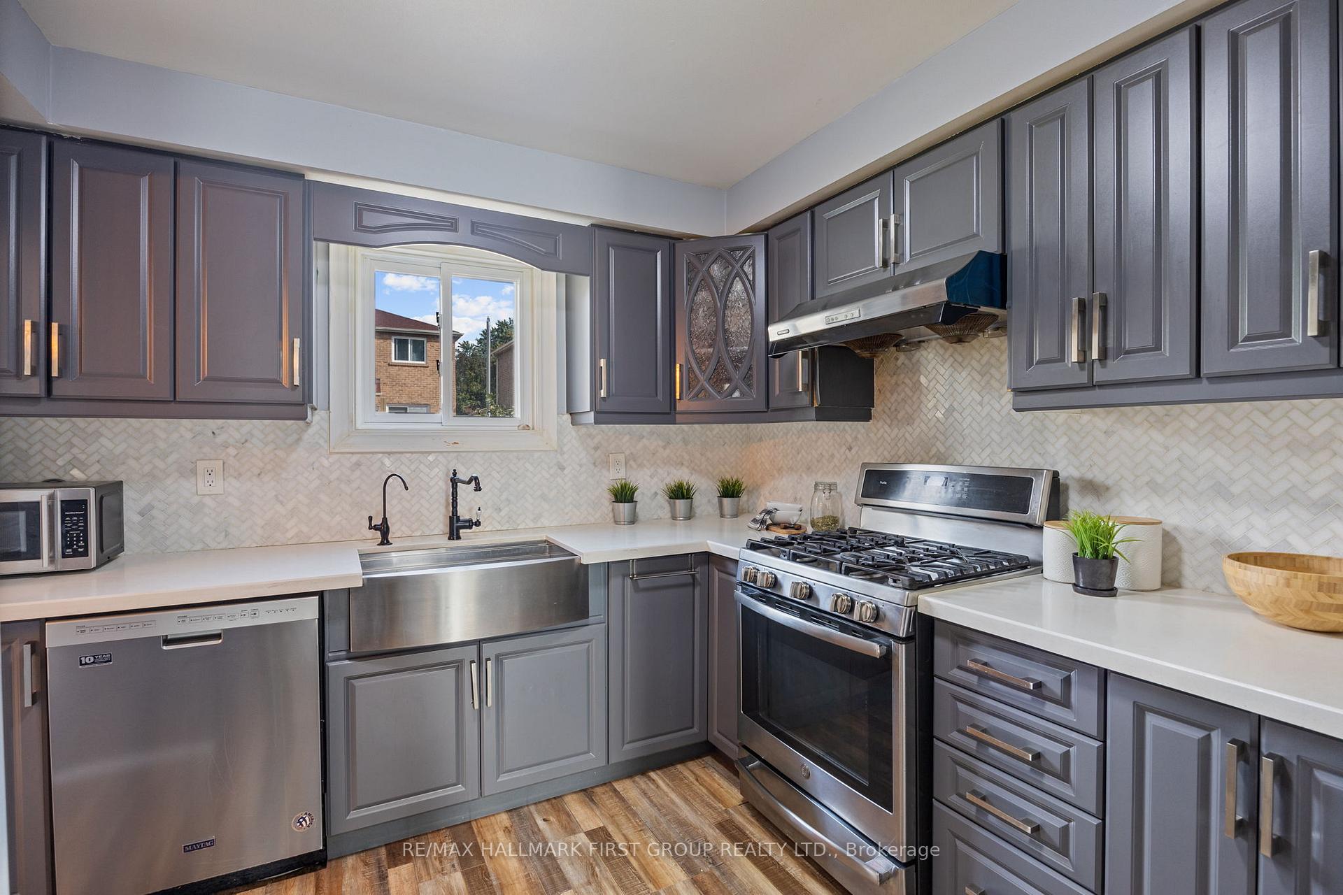 Photo 22 of 35 Radford Drive, Ajax, Central West — HOMEH