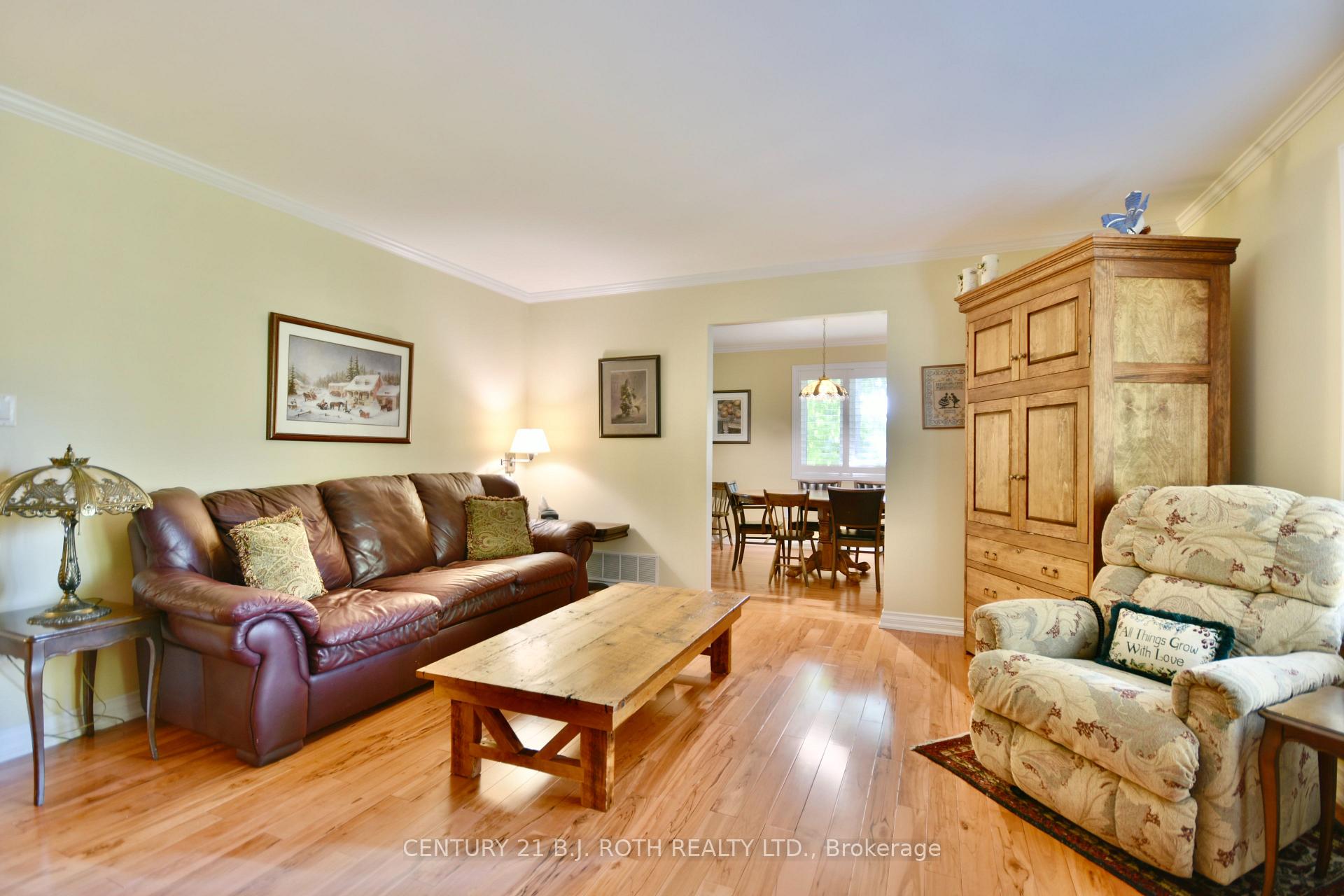 Photo 3 of 2226 Richard Street, Innisfil, Alcona — HOMEH