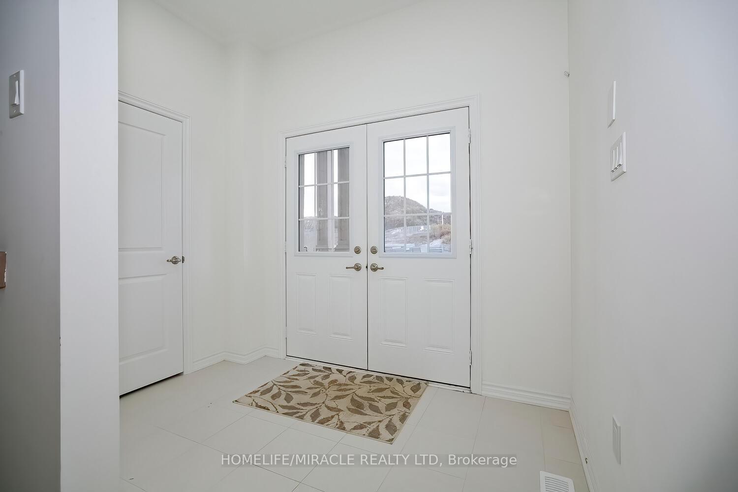 Photo 4 of 15 Hitchman Street, Brant, Paris — HOMEH