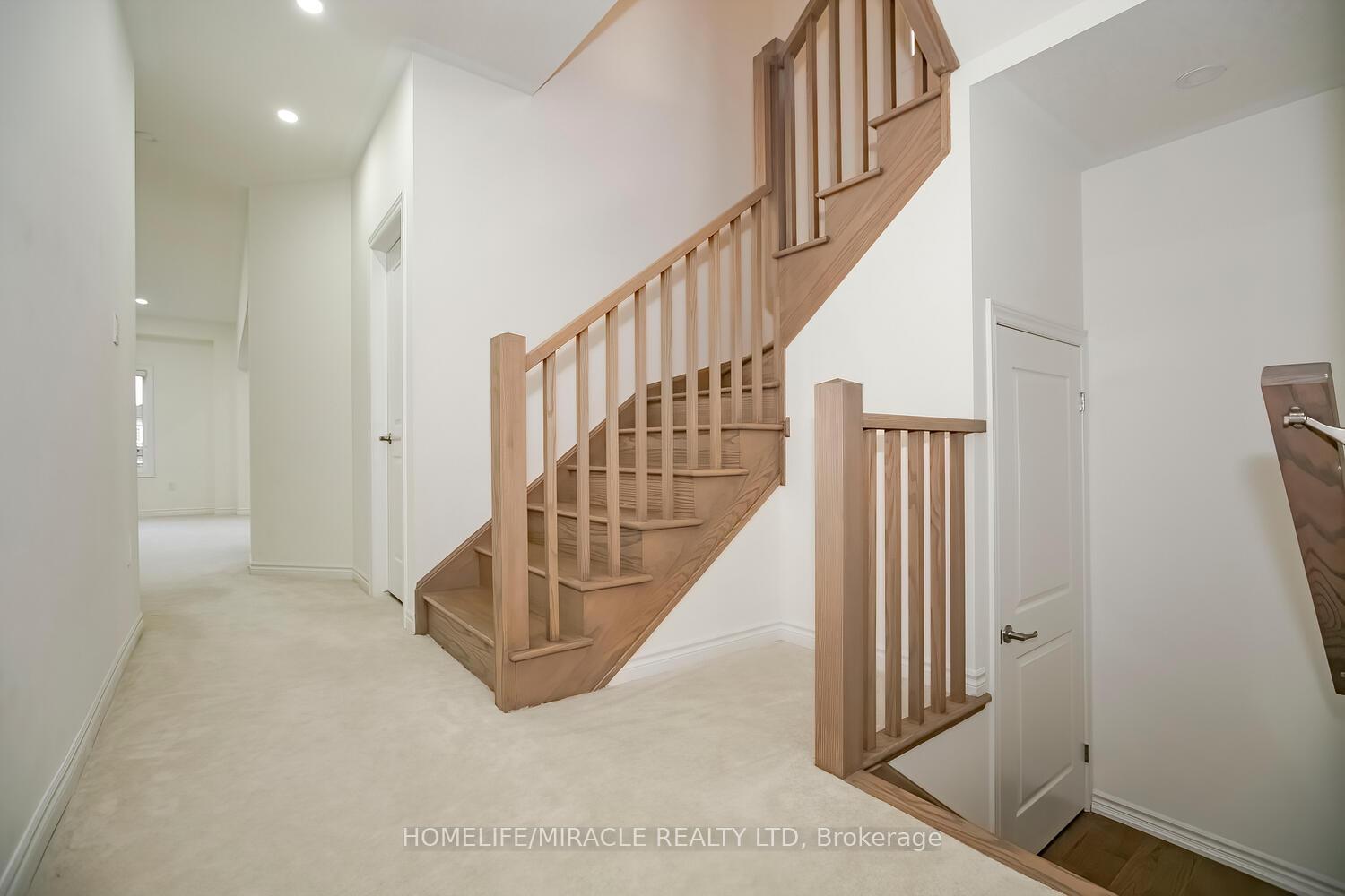 Photo 3 of 15 Hitchman Street, Brant, Paris — HOMEH