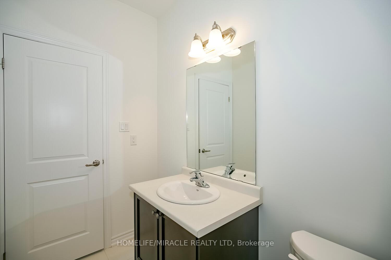 Photo 8 of 15 Hitchman Street, Brant, Paris — HOMEH