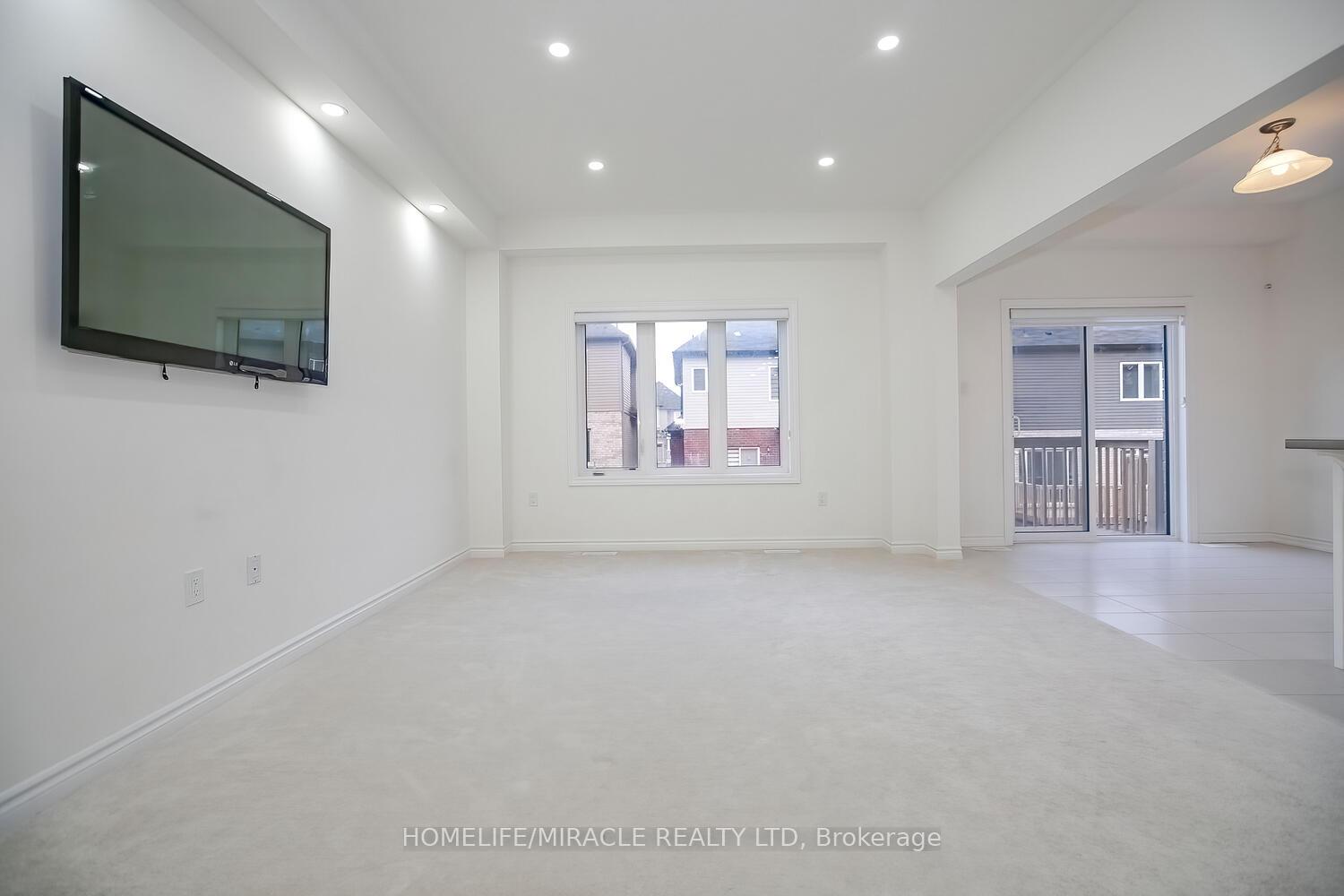 Photo 17 of 15 Hitchman Street, Brant, Paris — HOMEH