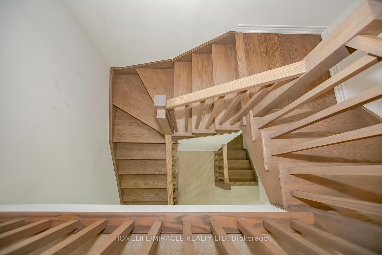 Photo 16 of 15 Hitchman Street, Brant, Paris — HOMEH