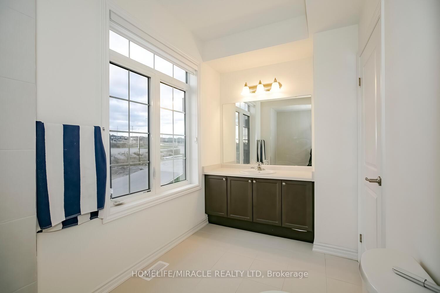Photo 20 of 15 Hitchman Street, Brant, Paris — HOMEH